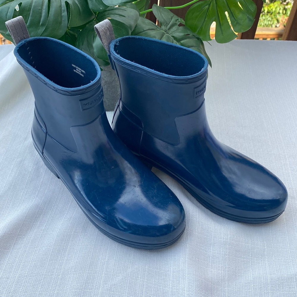 Hunter Refined Low Heel Ankle Biker Rain Boots in Navy